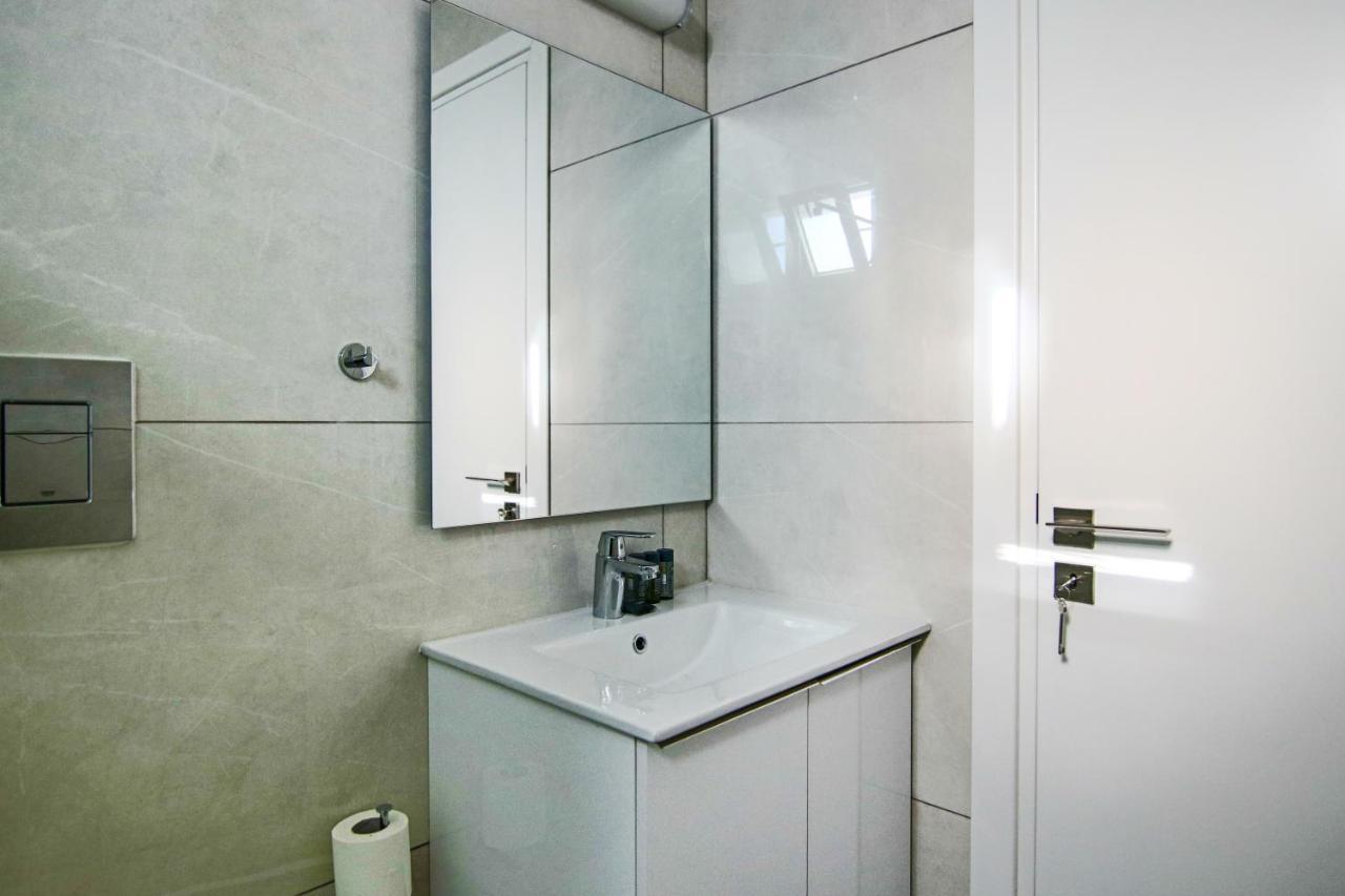 Phaedrus Living - Seaside Executive Flat Harbour 202 Lejlighed Paphos Eksteriør billede